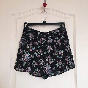 Floral Shorts (W/ Elastic Waste Band)